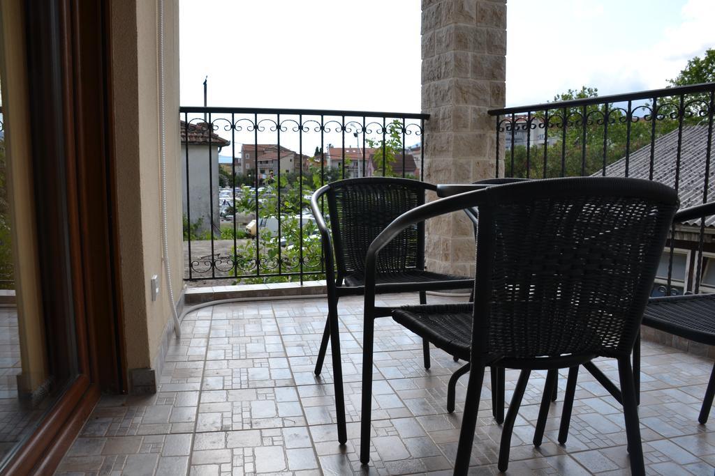Apartments Porat Tivat Luaran gambar