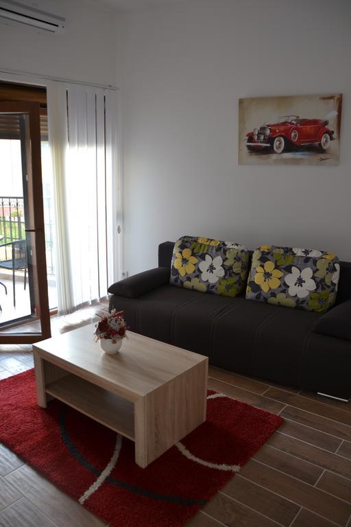 Apartments Porat Tivat Luaran gambar