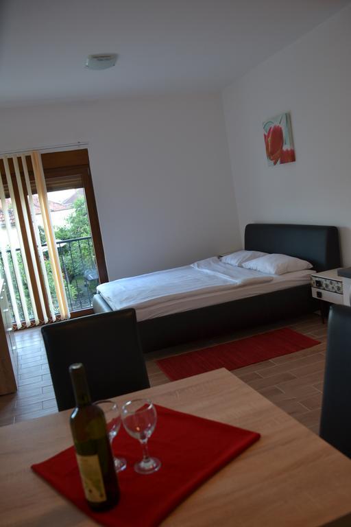Apartments Porat Tivat Luaran gambar